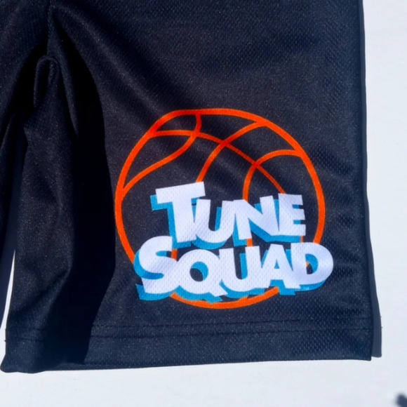NWOT- Space jam a new legacy, tune squad boys black shorts. Size 6-7 S. …​​​​​ - Picture 2 of 5